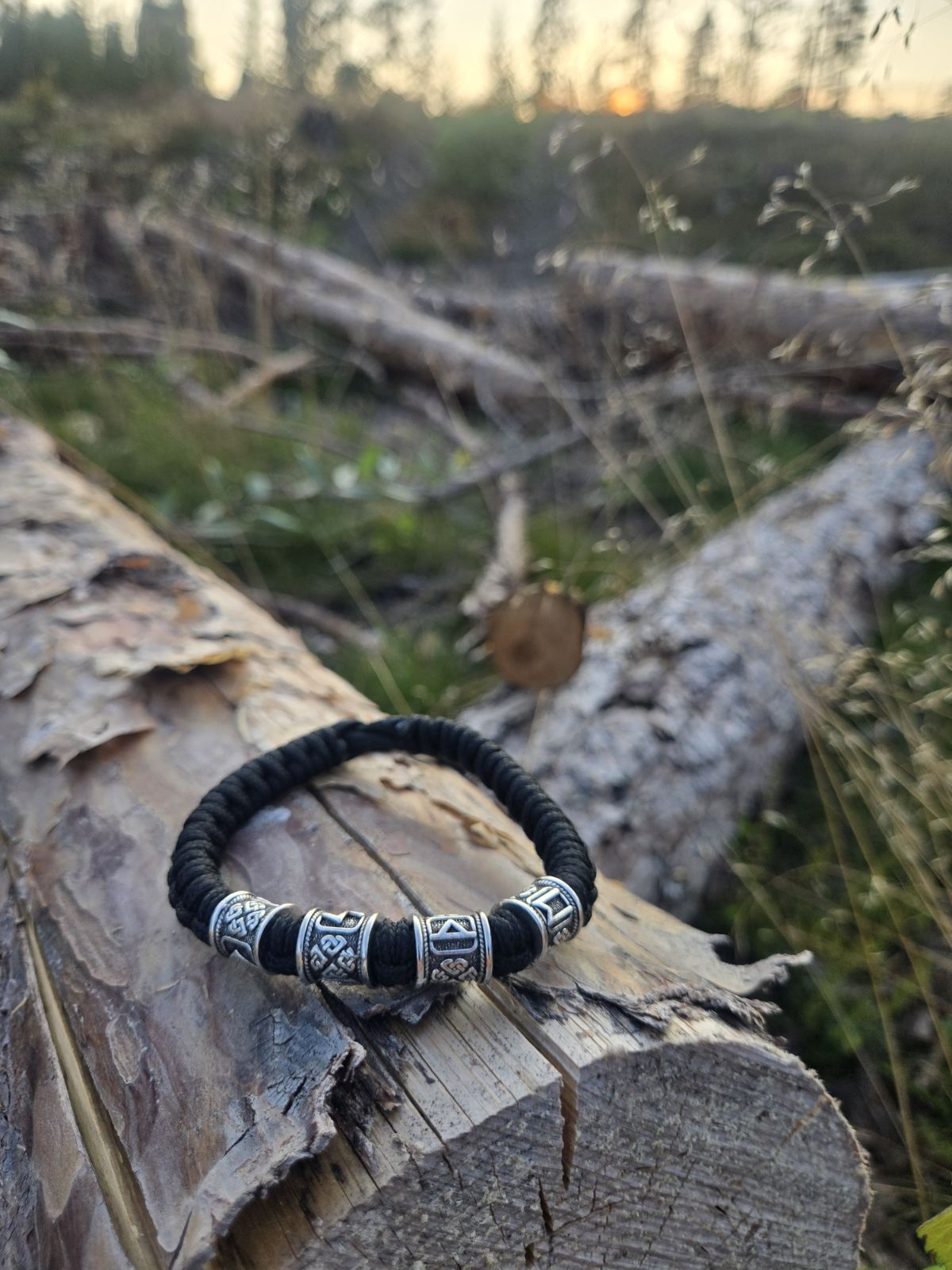 Viking Armbånd med Rune Skrift